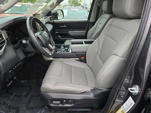 Used 2024 Toyota Tundra Limited w/ TRD Off-Road Package AWD/4WD image 18