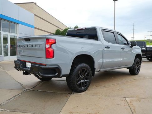 Used 2024 Chevrolet Silverado 1500 LT Trail Boss w/ Convenience Package II AWD/4WD image 7