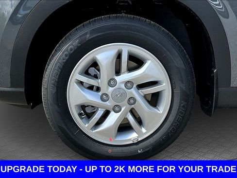 New 2026 Hyundai Venue SE image 17