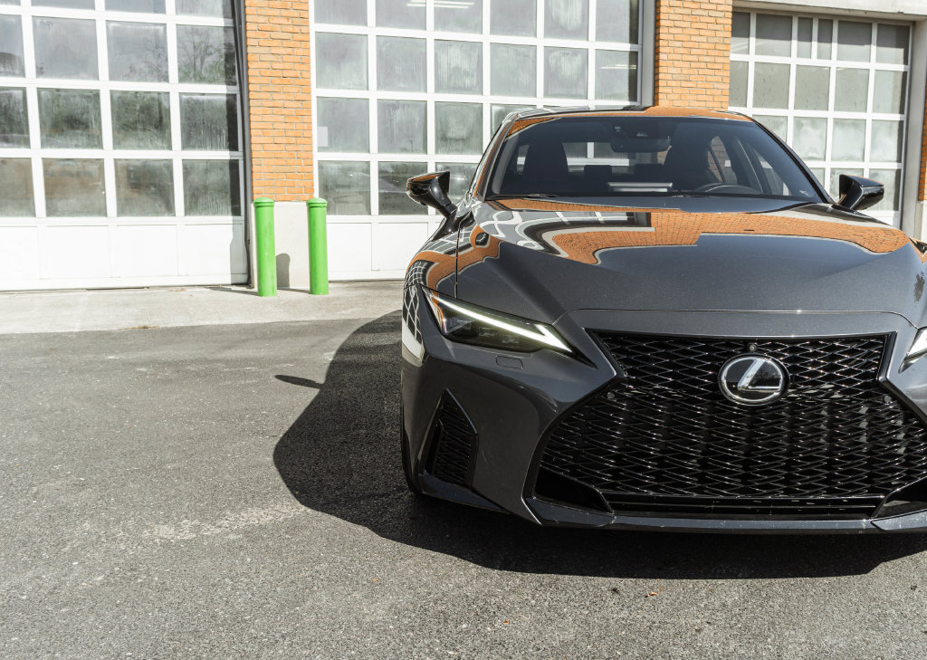 Used 2025 Lexus IS 350 F Sport AWD/4WD image 36