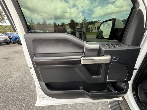 Used 2015 Ford F150 Lariat w/ Equipment Group 502A Luxury image 14