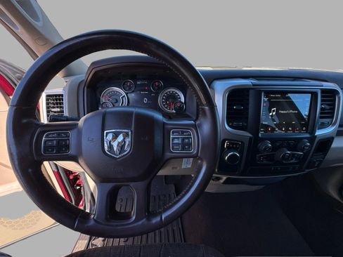 Used 2018 RAM 1500 Big Horn RWD image 25