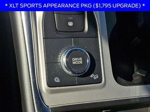 Certified 2022 Ford Explorer XLT w/ Equipment Group 202A AWD/4WD image 27