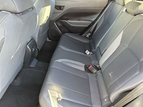 Certified 2025 Subaru Crosstrek 2.0i Premium image 14
