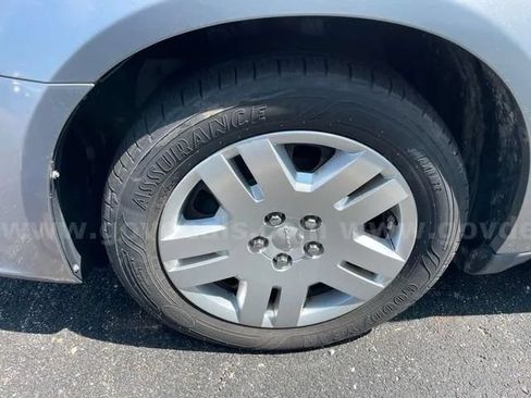 Used 2013 Dodge Avenger SE FWD image 8