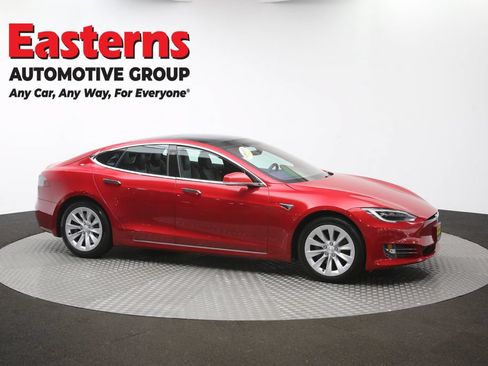 Used 2018 Tesla Model S 100D AWD/4WD image 41
