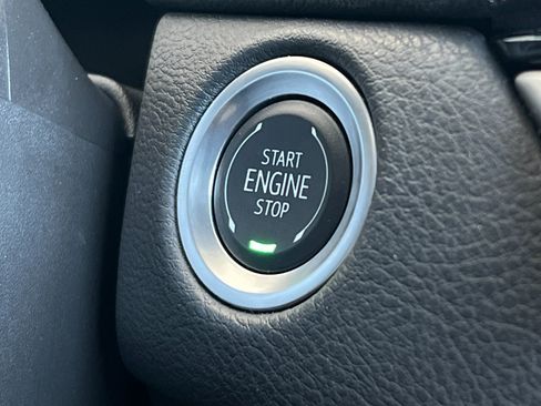 Certified 2025 Cadillac XT4 Premium Luxury FWD image 22