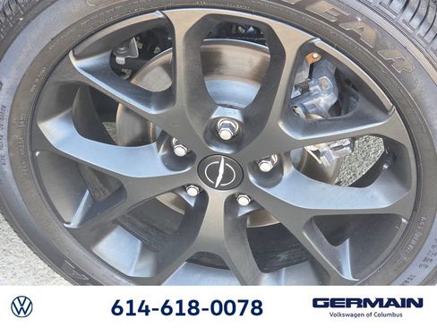 Used 2023 Chrysler Pacifica Touring-L w/ S Appearance Package AWD/4WD image 13