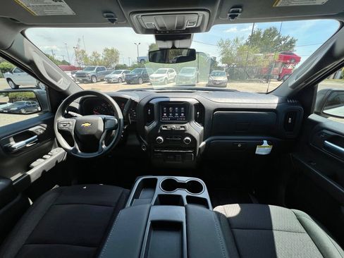 New 2026 Chevrolet Silverado 1500 Custom w/ LPO, Dark Essentials Package AWD/4WD image 13