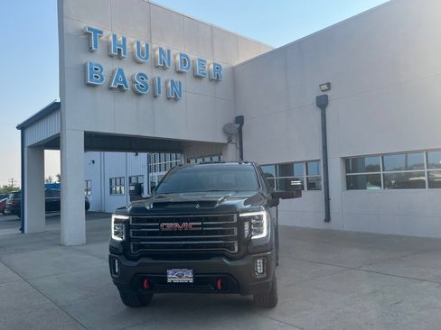 Used 2022 GMC Sierra 3500 AT4 w/ AT4 Preferred Package AWD/4WD image 1