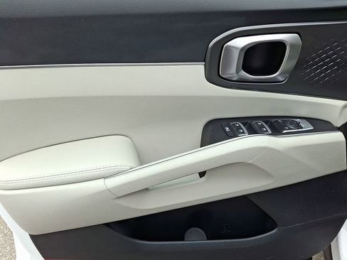 New 2026 Kia Sorento S image 10
