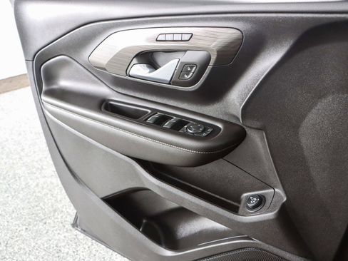 Used 2024 GMC Terrain SLT FWD image 21