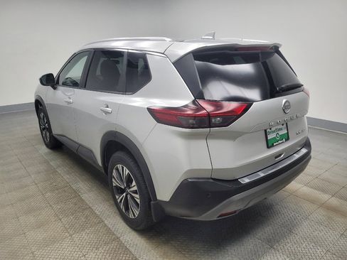 Used 2022 Nissan Rogue SV w/ SV Premium Package image 5