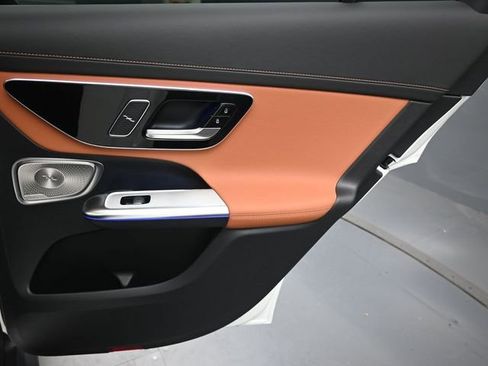 Used 2026 Mercedes-Benz GLC 300 image 30