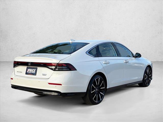 Used 2023 Honda Accord Touring image 5