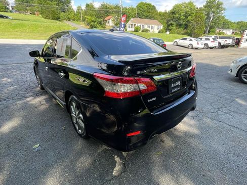 Used 2015 Nissan Sentra SR w/ SR Premium Package FWD image 6