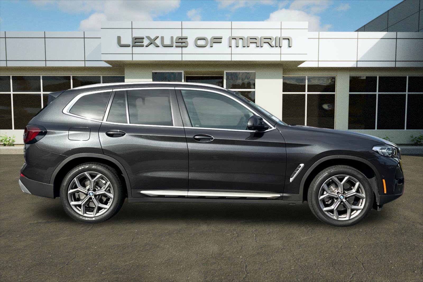 Used 2024 BMW X3 xDrive30i w/ Premium Package AWD/4WD image 8
