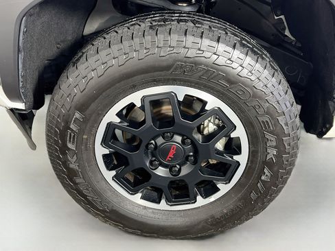 Certified 2026 Toyota Tacoma TRD Off-Road AWD/4WD image 24