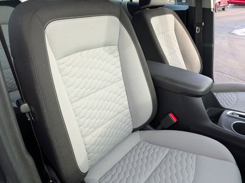 Used 2020 Chevrolet Equinox LS image 20