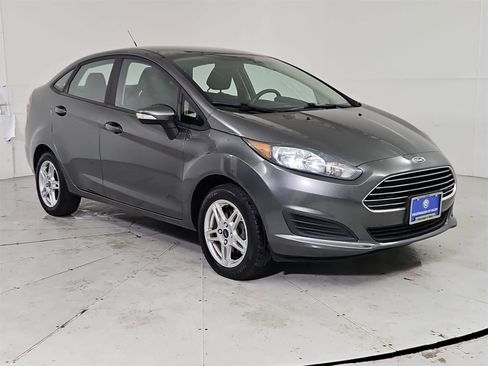 Used 2019 Ford Fiesta SE w/ Cold Weather Package image 8