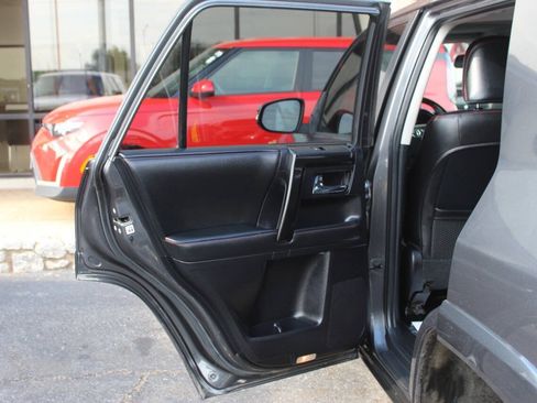 Used 2014 Toyota 4Runner Trail Premium AWD/4WD image 17