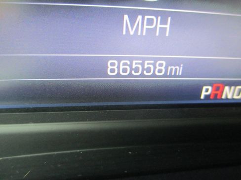 Used 2014 GMC Sierra 1500 SLT w/ SLT Crew Cab Value Package image 31