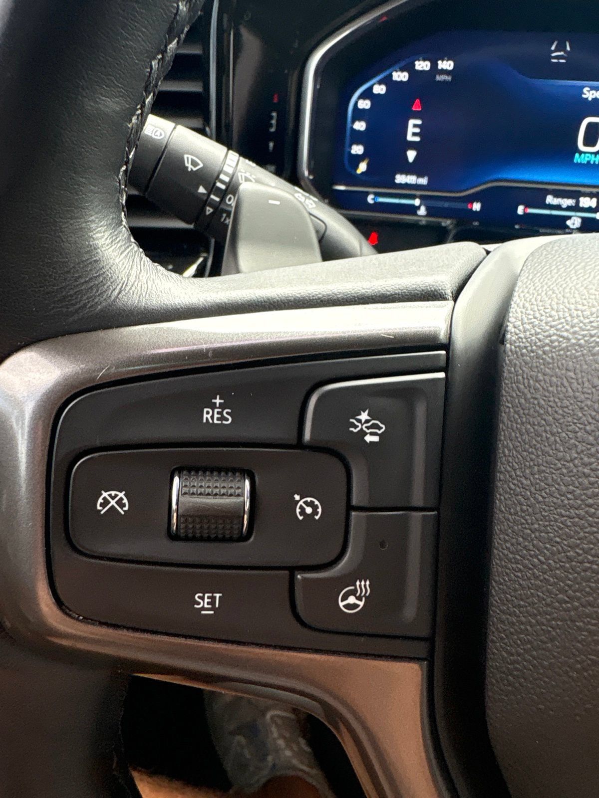 Used 2022 Chevrolet Silverado 1500 ZR2 w/ Technology Package AWD/4WD image 24