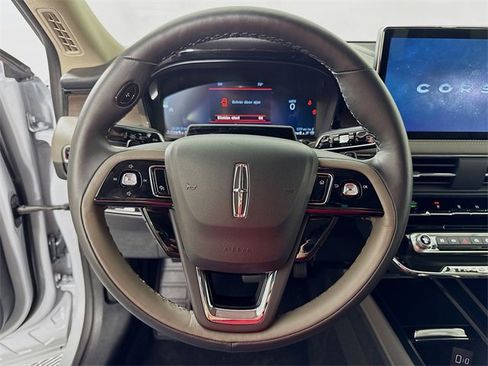 Used 2025 Lincoln Corsair Reserve w/ Equipment Group 202A image 16