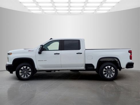 Used 2024 Chevrolet Silverado 2500 Custom w/ Custom Value Package image 7
