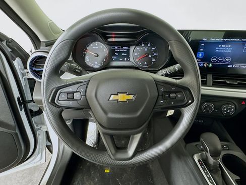 New 2026 Chevrolet Trax LS w/ LS Convenience Package image 6