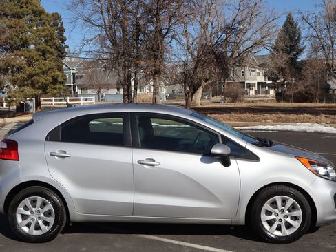 Used 2012 Kia Rio LX image 3