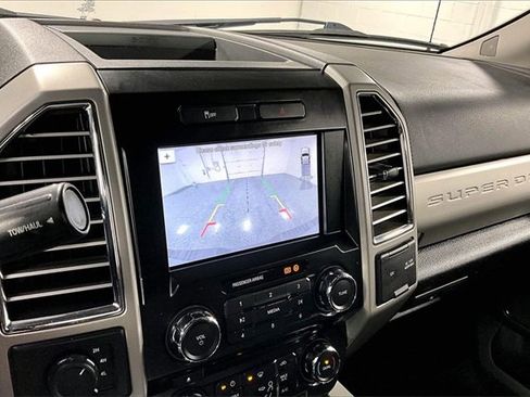 Used 2017 Ford F250 Lariat w/ Chrome Package image 16