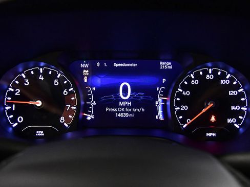 Used 2023 Jeep Compass Latitude AWD/4WD image 16