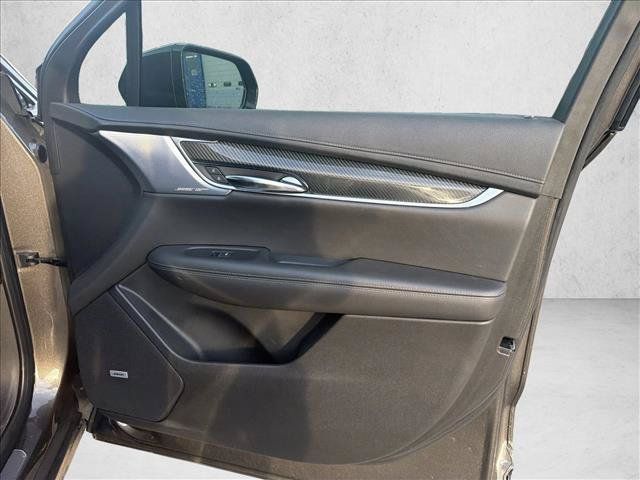 Used 2020 Cadillac XT6 Sport AWD/4WD image 26