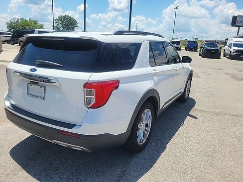 Used 2020 Ford Explorer XLT w/ Equipment Group 202A RWD image 3