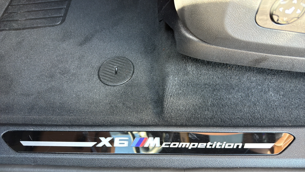 Used 2025 BMW X6 M Competition w/ Executive Package AWD/4WD image 19