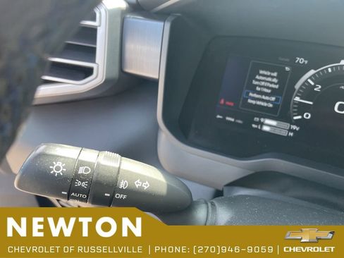 Used 2022 Toyota Tundra Platinum w/ Advanced Package AWD/4WD image 14
