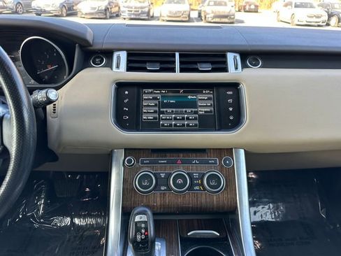 Used 2016 Land Rover Range Rover Sport HSE image 20