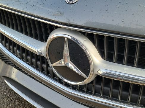 Used 2024 Mercedes-Benz C 300 Sedan image 5