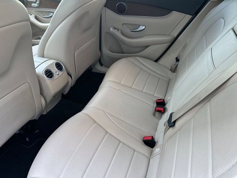 Used 2020 Mercedes-Benz GLC 300 image 12