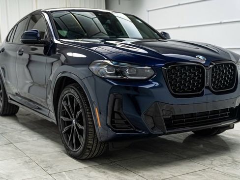 Used 2024 BMW X4 xDrive30i w/ Premium Package image 4
