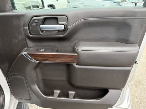 Used 2019 GMC Sierra 1500 SLT AWD/4WD image 22