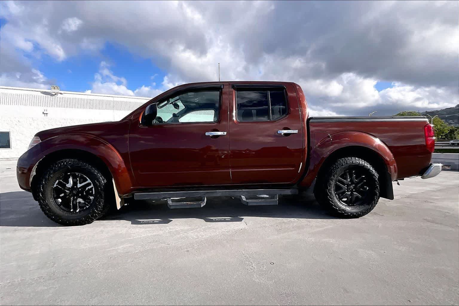 Used 2017 Nissan Frontier SV w/ SV Value Truck Package RWD image 3