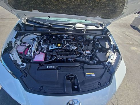 New 2025 Toyota Prius Plug-In Hybrid FWD image 35