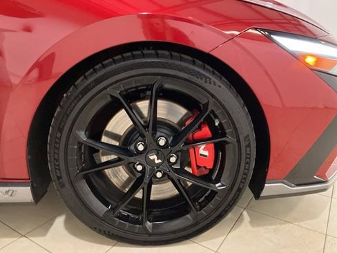 Used 2024 Hyundai Elantra N Base image 29