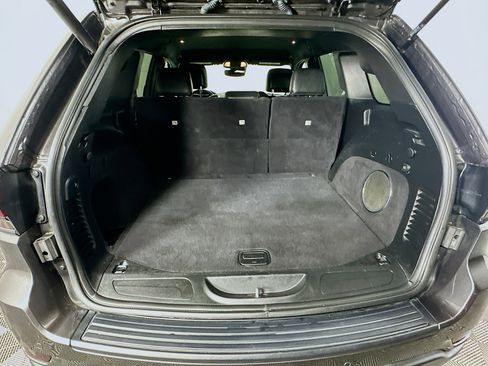 Used 2020 Jeep Grand Cherokee Laredo w/ Laredo X Package image 29