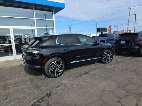 New 2026 Chevrolet Equinox EV LT image 11