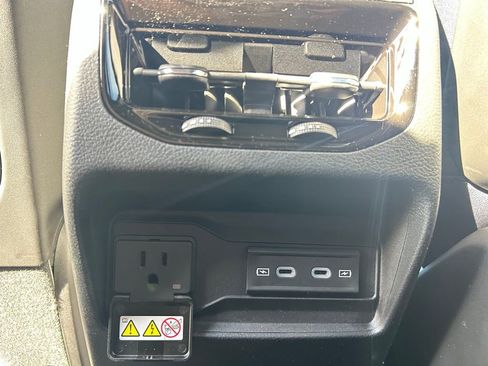 New 2026 Jeep Grand Cherokee Altitude AWD/4WD image 29
