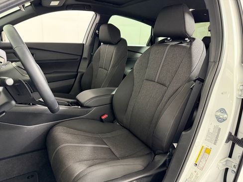Used 2024 Honda Accord Sport image 4