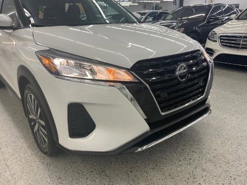 Used 2022 Nissan Kicks SV image 36